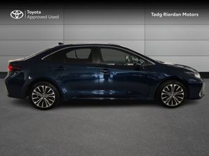 Toyota Corolla LUNA SPORT SALOON - Image 3