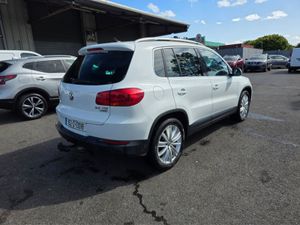 Volkswagen Tiguan Sport 2.0 TDI 110HP Manual 6spe - Image 4