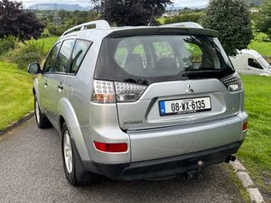 Mitsubishi Outlander 2008 4x4 & towBar - Image 3