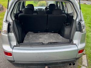 Mitsubishi Outlander 2008 4x4 & towBar - Image 2