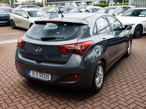 Hyundai i30 1.4 ACTIVE 100BHP 5DR HATCHBACK 1OWNER - Image 3