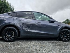 🔥 2023 Tesla Model Y Long Range AWD Grey - Image 4