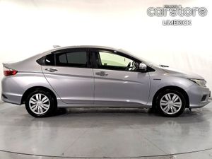 Honda Grace 1.5 PET Hybrid Auto - Image 2