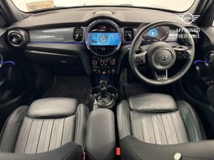 MINI Cooper Cooper 5dr Exclusive Auto - Image 4