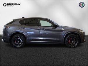 Alfa Romeo Stelvio Estate Quadrifoglio - Image 3
