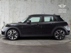 MINI HATCH Cooper C 5 Door - Image 3