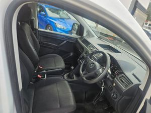 Volkswagen Caddy PVM TDI 102HP M5F 5DR - Image 4