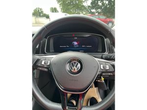 Volkswagen Golf Highline 1.6 TDI Manual 5speed 5D - Image 3