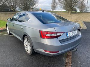 Skoda Superb 2.0 tdi - Image 4