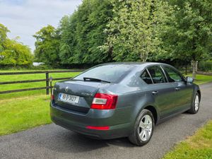 16 Skoda Octavia Ambition 1.6tdi - Image 3