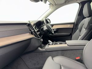 Volvo XC90 T8 Plus Dark  mulberry   210 P/W 3yrs - Image 4