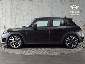 MINI HATCH Cooper C 5 Door - Image 3