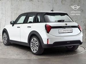MINI HATCH Cooper C 5 Door - Image 2