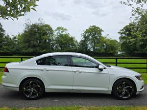 172 Volkswagen Passat GT 2 L TDI HIGH SPEC - Image 2
