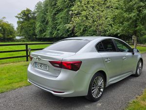 152 Toyota Avensis 2L D4D HIGH SPEC 1 Owner - Image 3