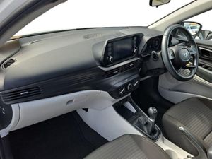 Hyundai i20 1.2 Deluxe Plus - Image 4