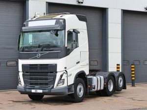 2023 FH 540 6X2 TRACTOR UNIT - Image 3