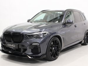 2020 BMW X5  45e M Sport High Spec - Image 3