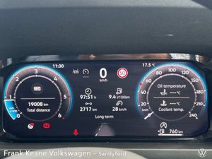 Volkswagen Crafter Highline 30 MWB 140BHP M6F  ap - Image 2
