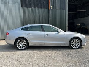 Audi A5 2015 automatic low kms - Image 4