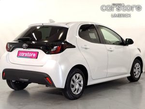Toyota Yaris 1.0 PET Auto - Image 3