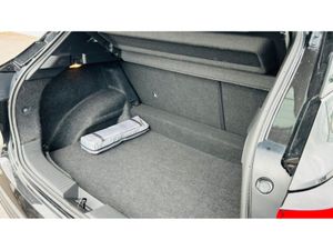 Nissan Qashqai AUTOMATIC EPOWER SV WITH GLASS ROOF - Image 4