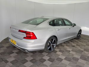 Volvo S90 R-DESIGN D4 AUTO - Image 4