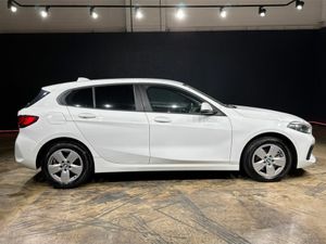BMW 1-Series 1.5 AUTOMATIC - Image 3