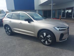 Volvo XC60 T6 Phev Plus Dark AWD - Image 2