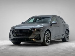 Audi E-Tron 55 S Line Black ED  pan Roof - Image 3