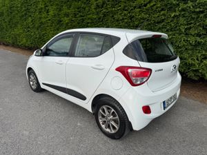 Hyundai i10 2015 DELUXE 1.0 ONLY 65k/MLS - Image 4
