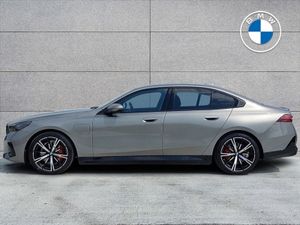 BMW 5 Series 530e M Sport Pro - Image 3