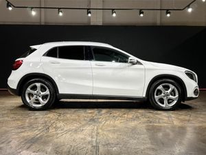 Mercedes-Benz GLA 1.6 AUTOMATIC - FULL BLACK LEATH - Image 3