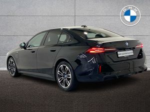 BMW 5 Series 530e M Sport Saloon - Image 3