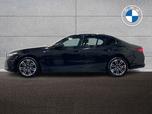 BMW 5 Series 530e M Sport Saloon - Image 4