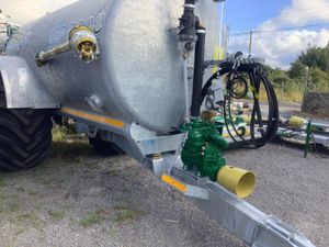 New Major 2000 LGP tank with trailing shoe. - Image 2
