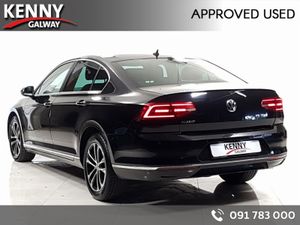 Volkswagen Passat HIGHLINE 2.0 TDI MANUAL 6SPEED F - Image 3