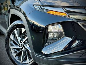 Tucson Executive PLUS with 1 owner and video tour - Image 3