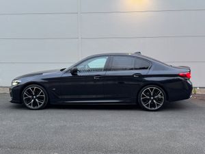 BMW 5-Series 2023 msport - Image 4