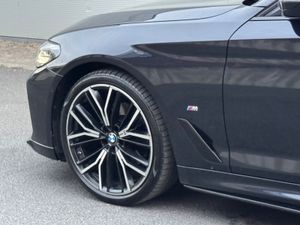 BMW 5-Series 2023 msport - Image 2