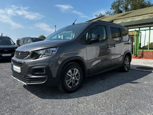 242 Wheelchair Car - Image 3