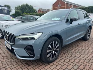 Volvo XC60 DIESEL 5DR AUTO//LEATHER//CAMERAS - Image 2