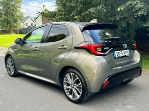 Toyota Yaris 1.5 Hybrid Platinum 2021 - Image 4