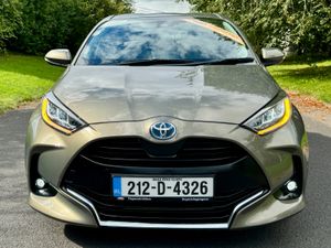 Toyota Yaris 1.5 Hybrid Platinum 2021 - Image 3