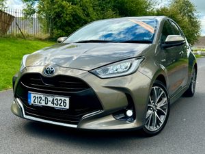 Toyota Yaris 1.5 Hybrid Platinum 2021 - Image 2