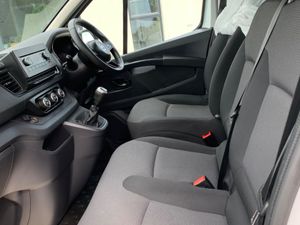 Nissan Primastar  2.0td , Renault trafic - Image 2