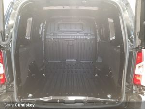 Peugeot Partner 1.5 HDI Professional 100HP Aircon - Image 2