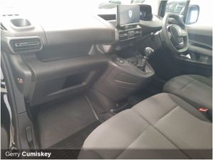 Peugeot Partner 1.5 HDI Professional 100HP Aircon - Image 4