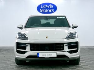 2024 Porsche Cayenne E-Hybrid - Image 3