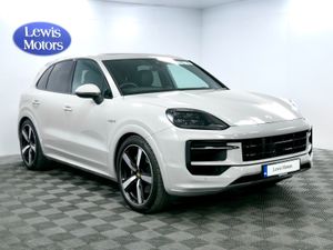 2024 Porsche Cayenne E-Hybrid - Image 2